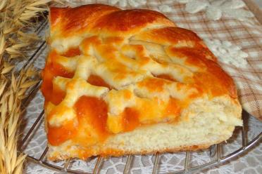 Berry Jam Yeast Cake