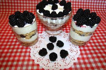 Easy Blackberry Cottage Cheese Dessert