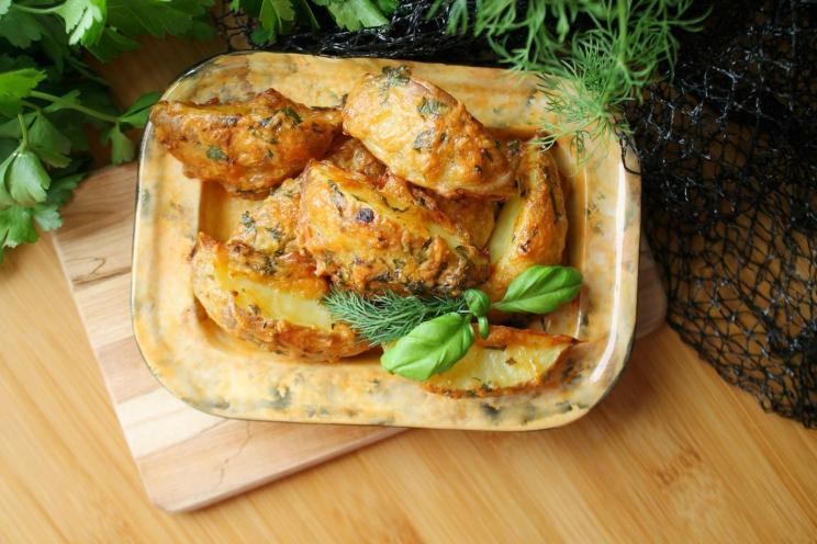 Cheesy Oven-Baked Potato Wedges