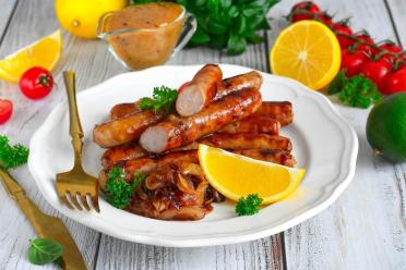 Savory Grilled Sausages with Apple Cider and Mustard
