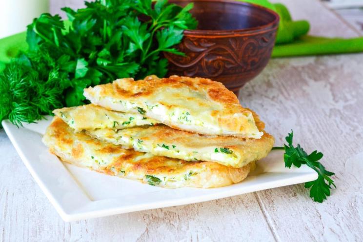 Cheese-Filled Moldovan Placintas
