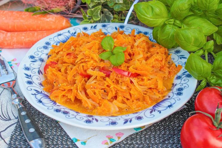 Slow Cooker Stewed Carrots with Onions Slow Cooker Stewed Carrots with Onions