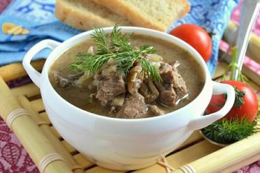 Slow Cooker Beef and Mushrooms