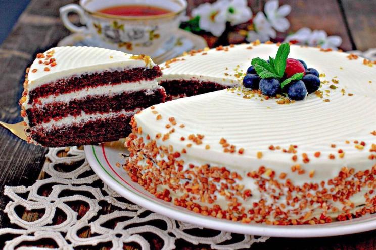 Soviet-Era Sour Cream & Condensed Milk Cake with Modern Twist