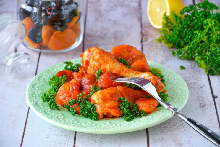 Curry Chicken with Sweet Apricots Curry Chicken with Sweet Apricots
