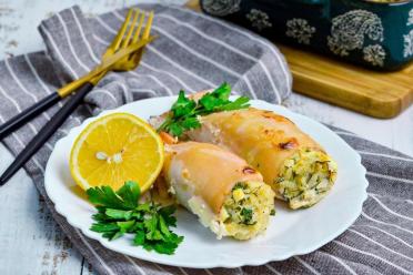 Baked Squid Stuffed with Rice and Egg