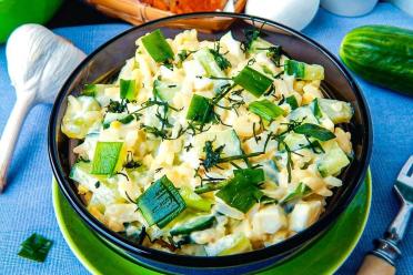 Easy Rice, Cucumber, and Egg Salad