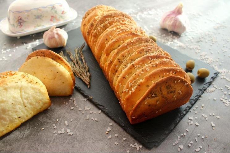 Serbian Pogacice: Easy-Break Bread Serbian Pogacice: Easy-Break Bread