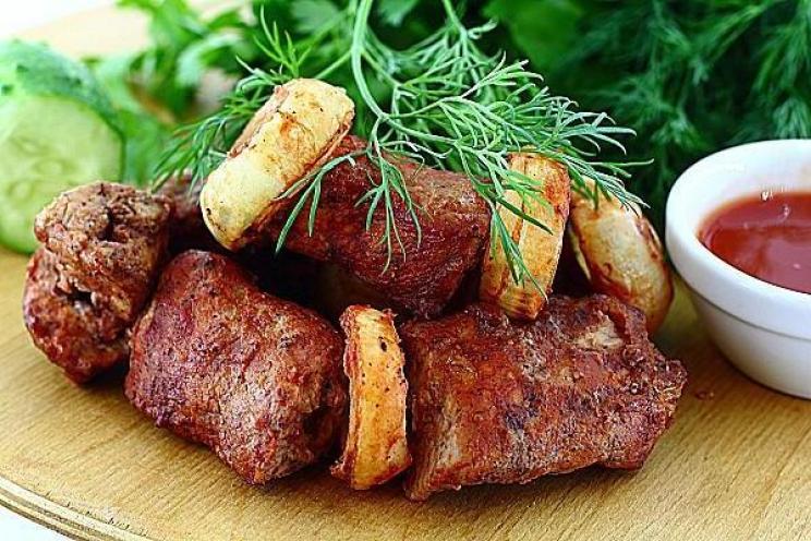 Juicy Tomato-Grilled Shashlik