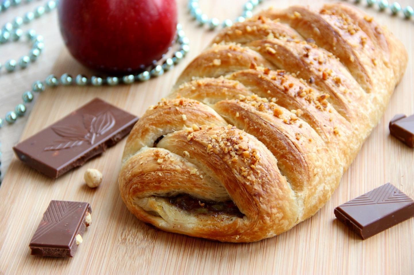 Chocolate and Fruit Puff Pastry Braid