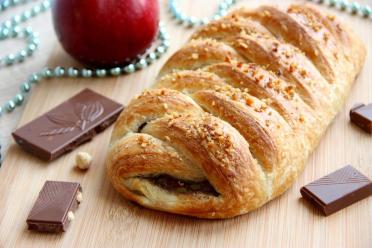 Chocolate and Fruit Puff Pastry Braid