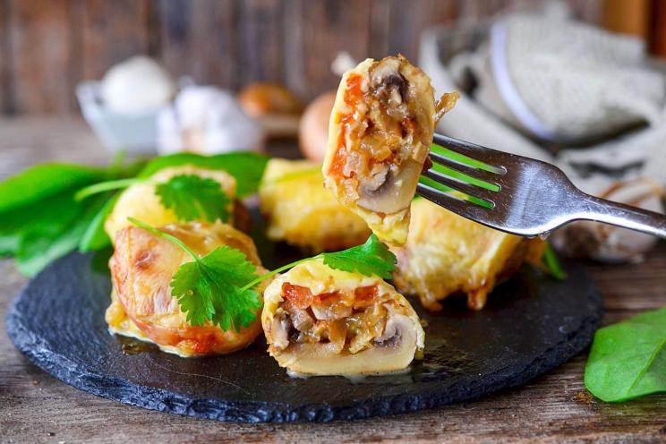Cheesy Baked Mushrooms with Tomatoes