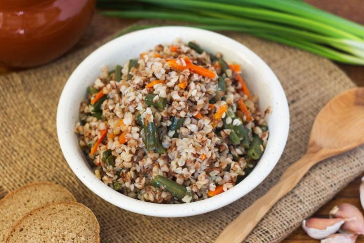 Hearty Buckwheat Porridge with Green Beans