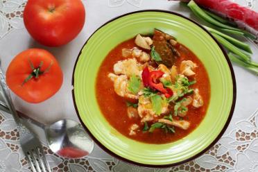 Pan-Fried Pork Goulash with Savory Gravy