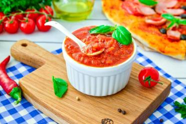 Quick & Flavorful Tomato Sauce