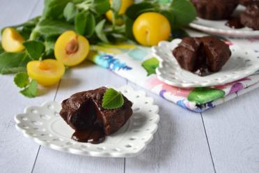 Liquid-Filled Chocolate Cupcakes