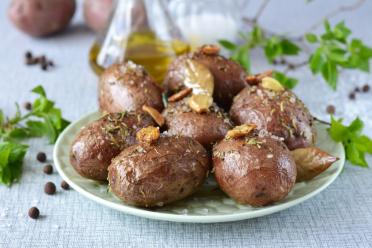 Oven-Baked Garlic Herb Potatoes
