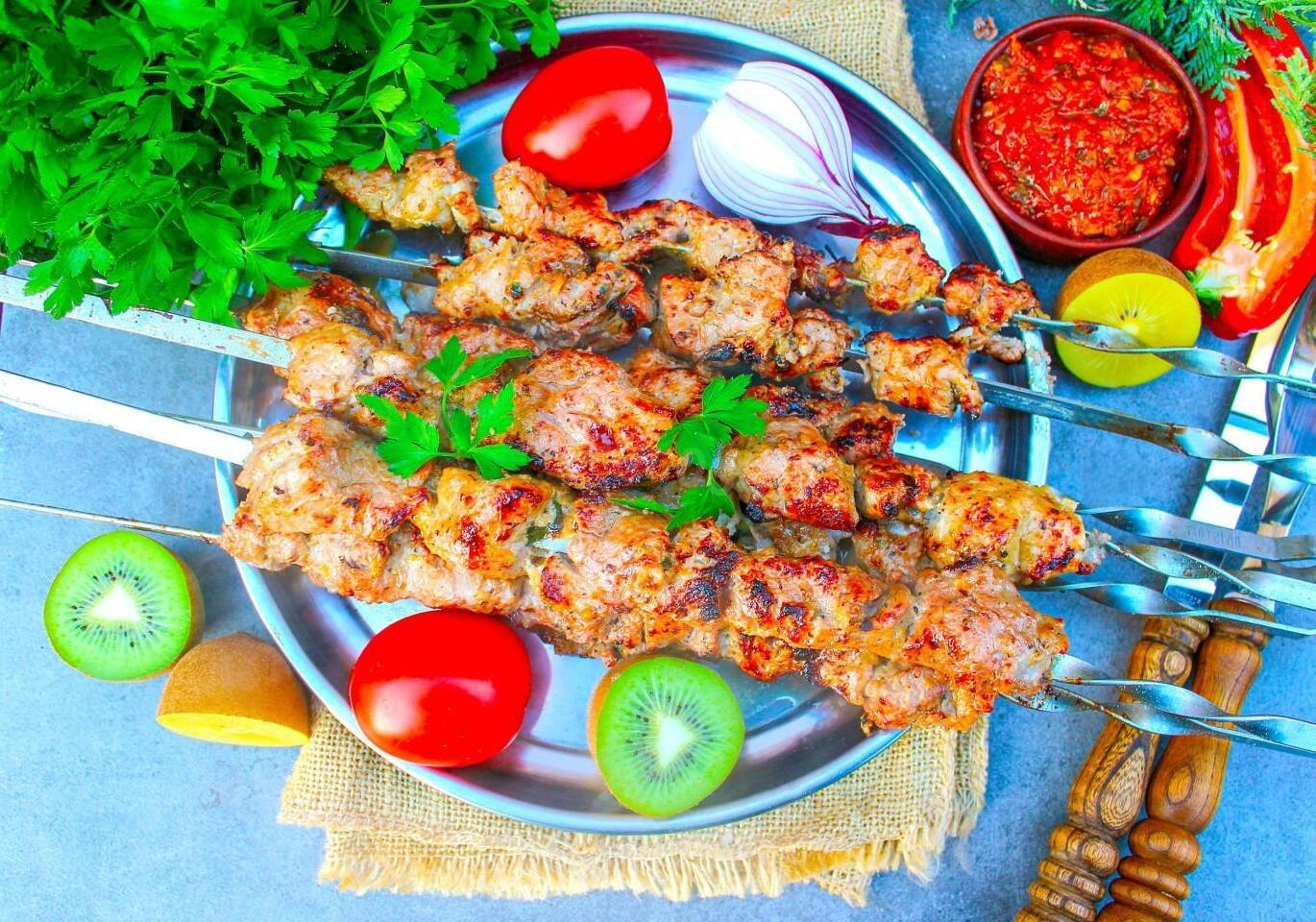 Kiwi-Marinated Kebab: A Sweet and Tangy Twist