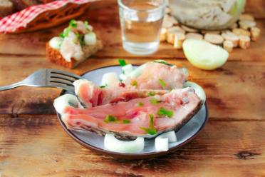 Easy Homemade Marinated Silver Carp