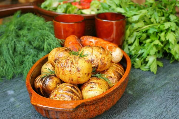 Spicy Grilled Potato Skewers Spicy Grilled Potato Skewers