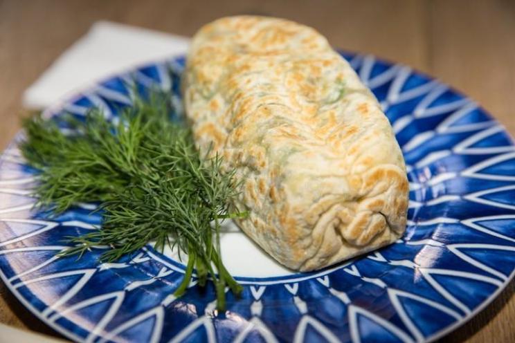 Cheesy Herb Pishlok-Gumma Delight