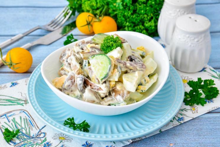 Quick & Tasty Mushroom Cucumber Salad