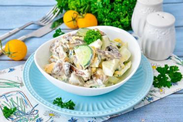 Quick & Tasty Mushroom Cucumber Salad