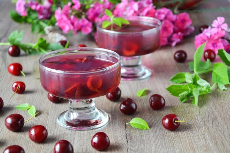 Easy Cherry Jelly Delight