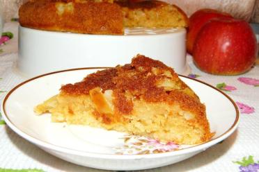 Slow Cooker Apple Charlotte with Kefir