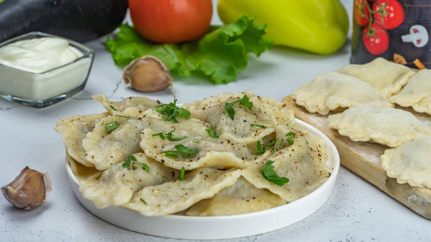 Juicy Minced Meat & Veggie Dumplings