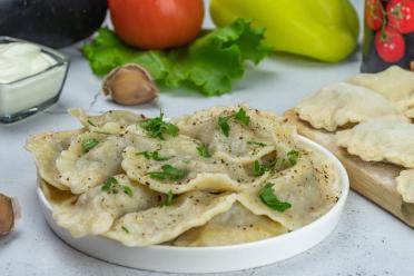 Juicy Minced Meat & Veggie Dumplings