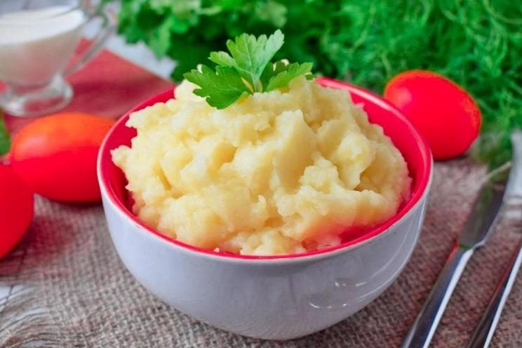 Cheesy Mashed Potatoes for the Family Cheesy Mashed Potatoes for the Family