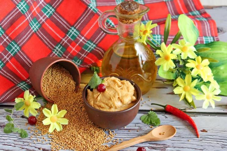 Quick & Zesty Homemade Mustard with Cucumber Pickle Powder