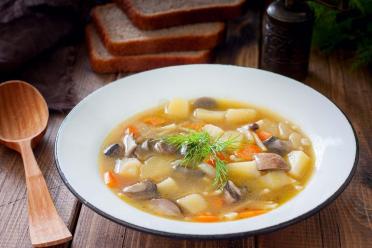 Wild Mushroom Soup: Aromatic and Hearty Delight