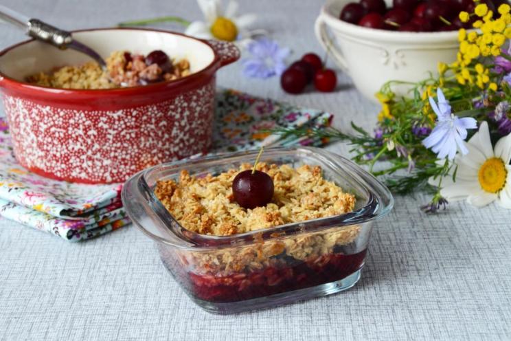 Almond Cherry Crumble Delight
