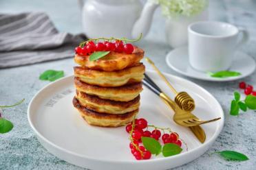 Quick & Fluffy Kefir Pancakes