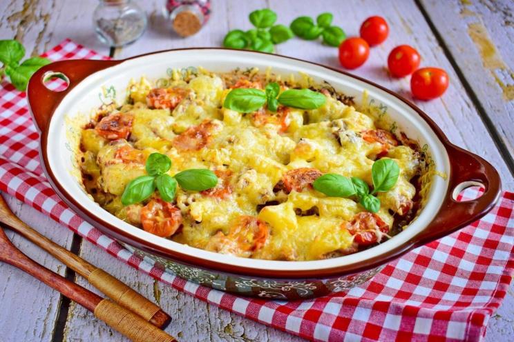 Easy Oven-Baked Meat and Potato Casserole Easy Oven-Baked Meat and Potato Casserole