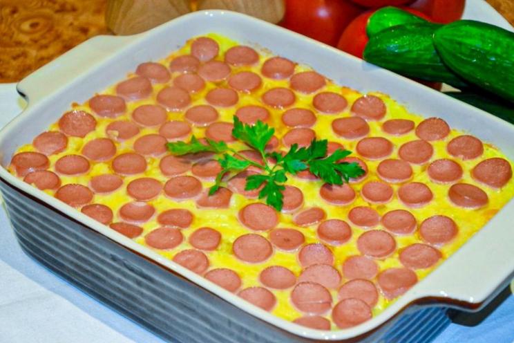 Cheesy Sausage & Potato Casserole