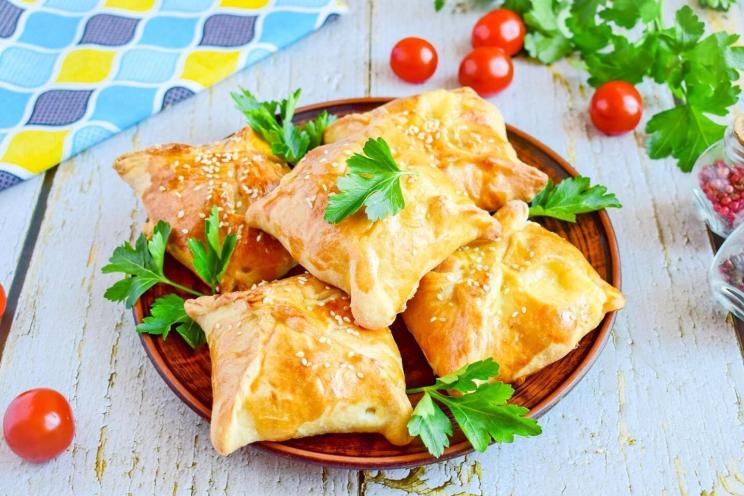 Cheesy Chicken and Potato Puff Pastry Bites Cheesy Chicken and Potato Puff Pastry Bites