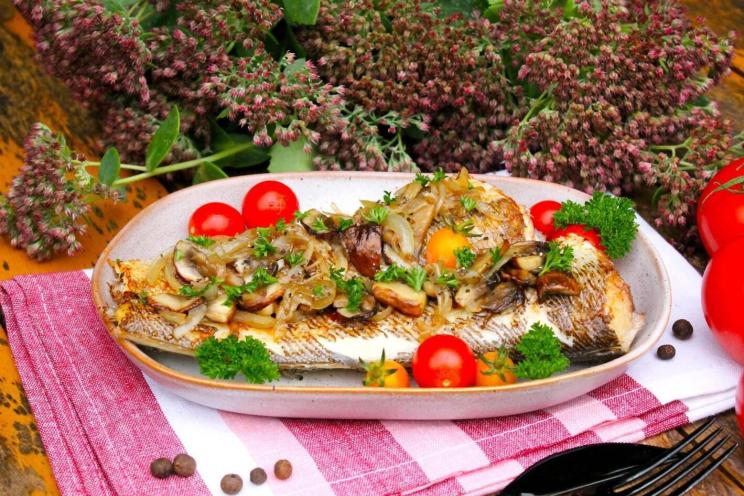 Pan-Fried Fish with Mushrooms