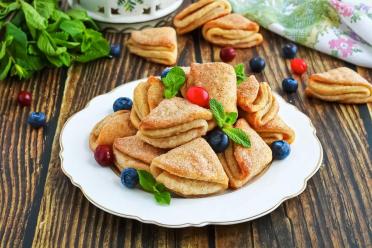 Sugar-Dusted Curd Cookies