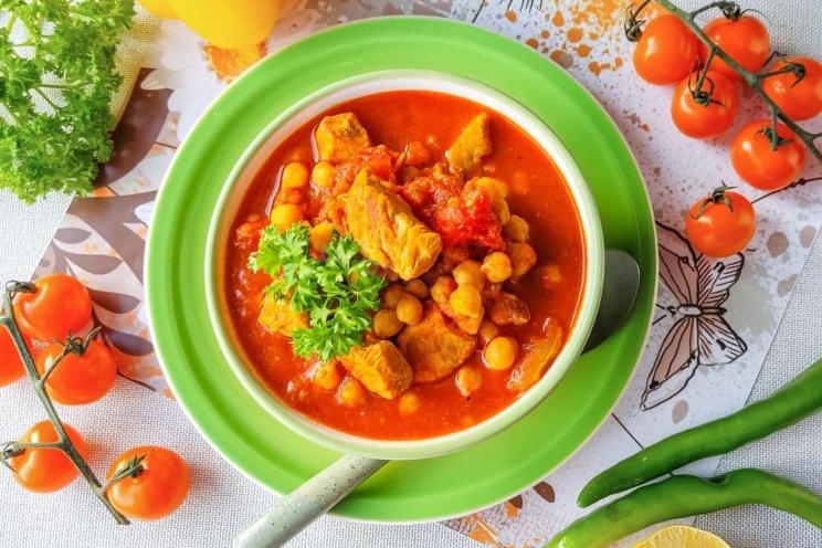 Hearty Arabic Chickpea Stew with Meat and Veggies Hearty Arabic Chickpea Stew with Meat and Veggies