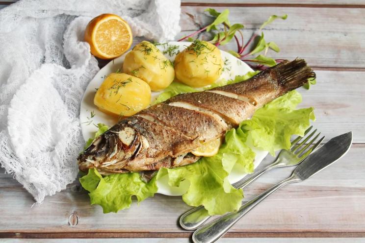 Oven-Baked Tench: A Deliciously Tender River Fish