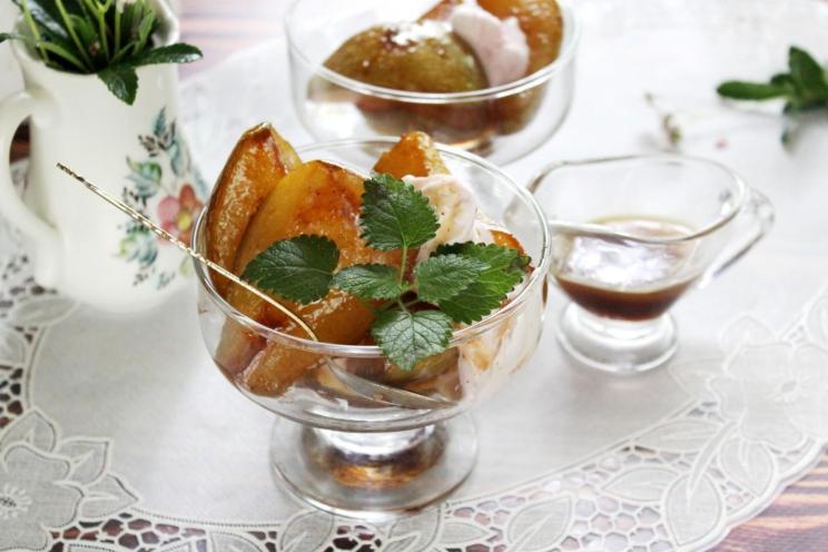 Alcohol-Free Caramelized Pear Delight