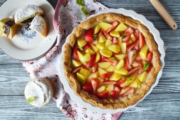 Fruit & Berry Jelly Shortbread Pie