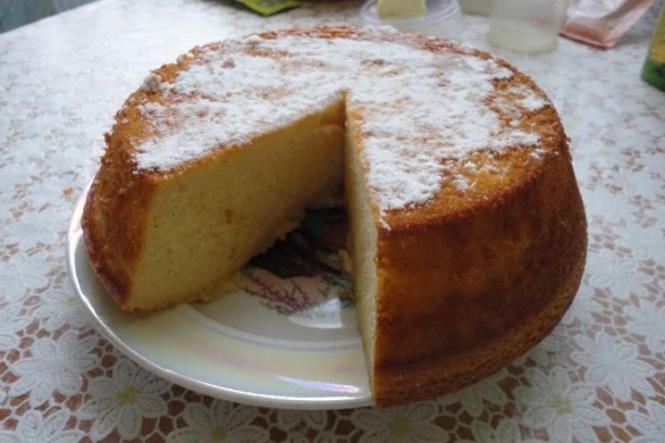 Quick & Easy Lemon Condensed Milk Cake