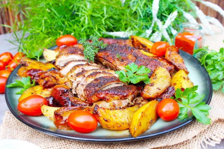 Baked Duck Breast with Apples and Potatoes