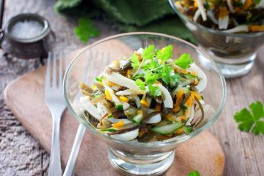 Seaweed & Squid Salad: A Simple, Tasty Delight