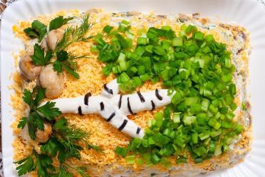 Birch-Themed Chicken and Prune Salad