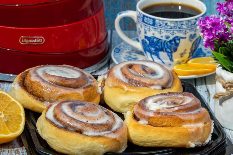 Easy and Delicious Sinabon Buns for Everyone